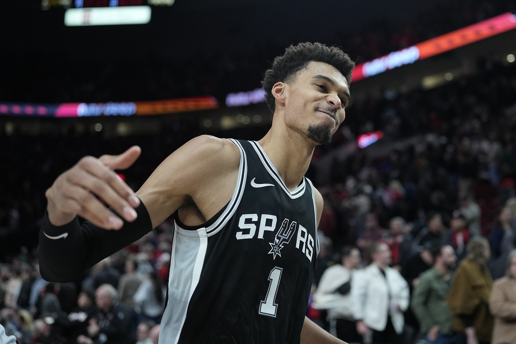 下一个NBA超级巨星?文班亚马——身高&技术与人格魅力的完美结合